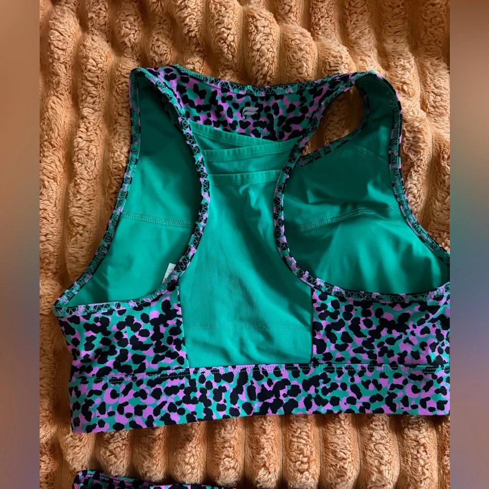 Fabletics Leopard Print Set - Picture 4 of 5